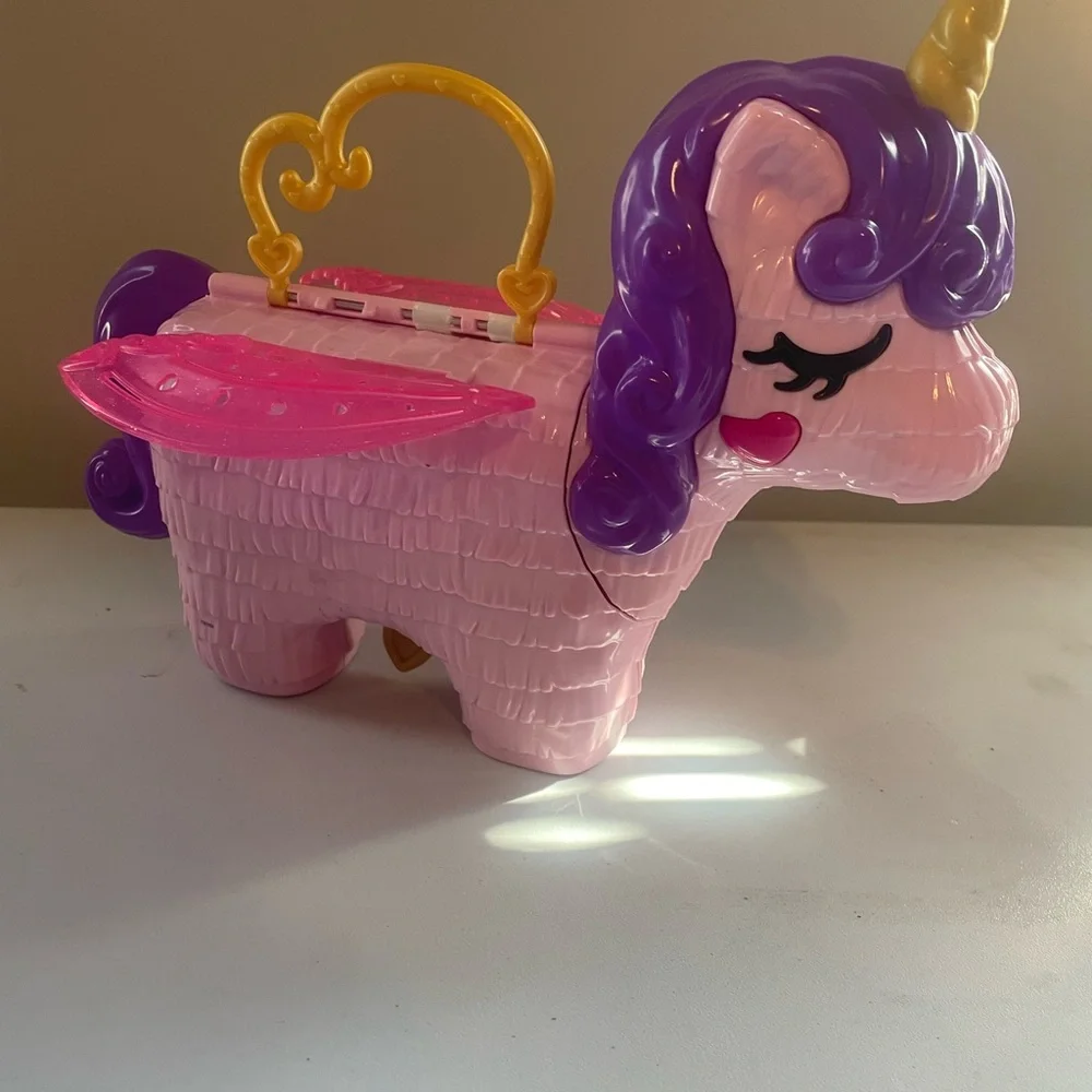 Polly Pocket Unicorn Playset and Accessories - Picture 5 of 5